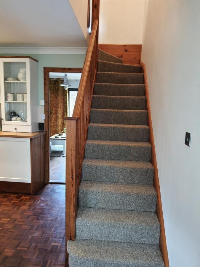 Country Style, 2 Bedroom House, Parking And Superb Location NWI Exterior foto