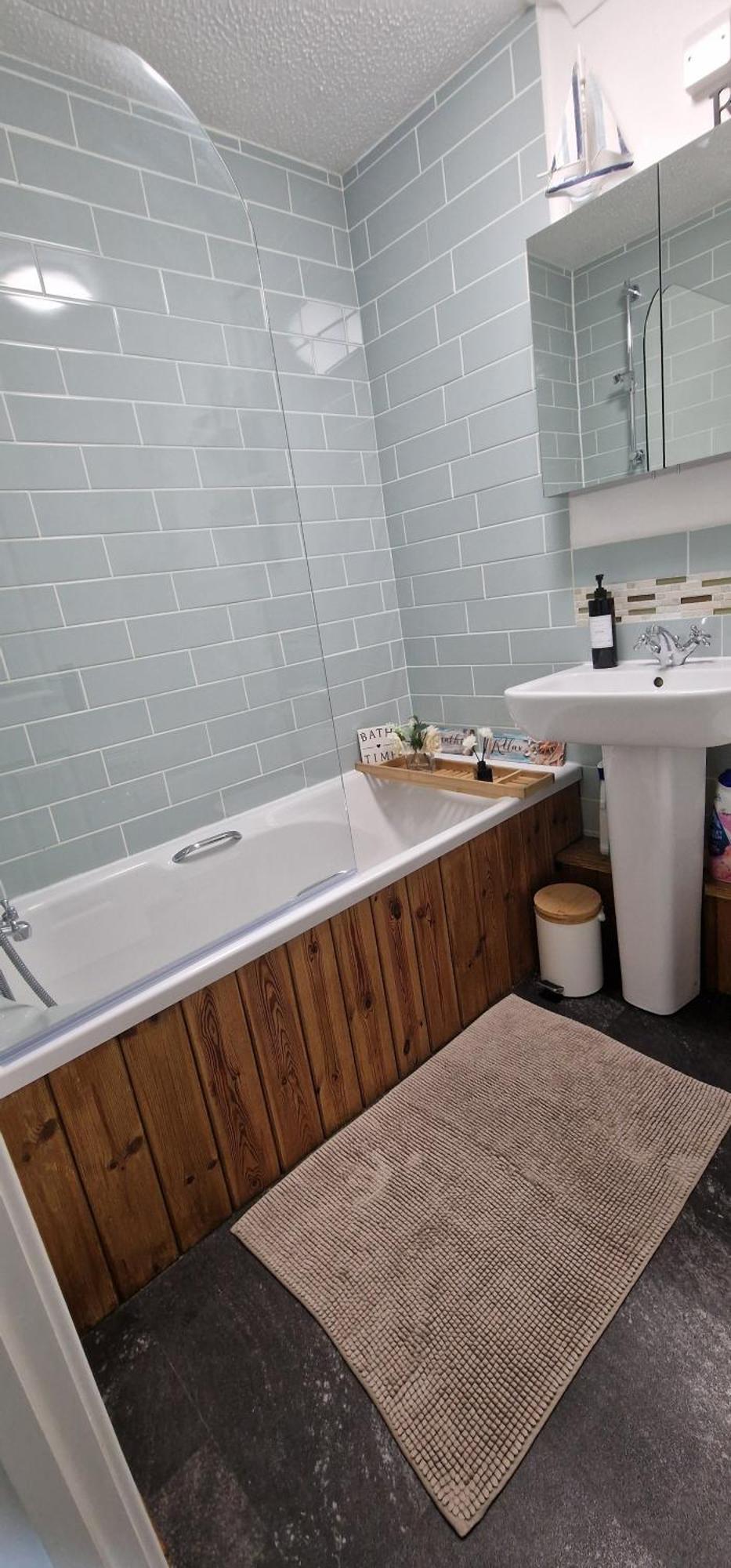 Country Style, 2 Bedroom House, Parking And Superb Location NWI Exterior foto